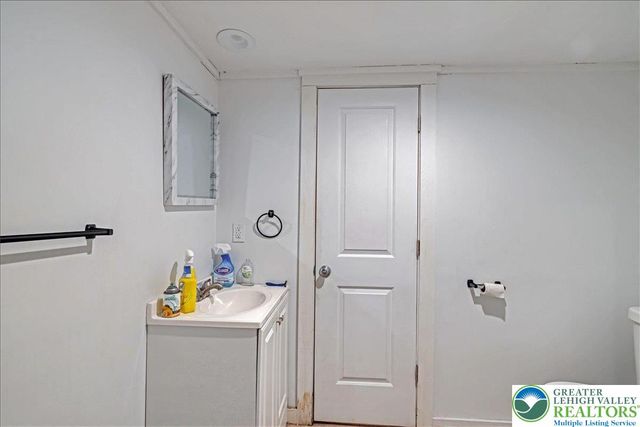 128 South Green Street, East Stroudsburg, PA 18301