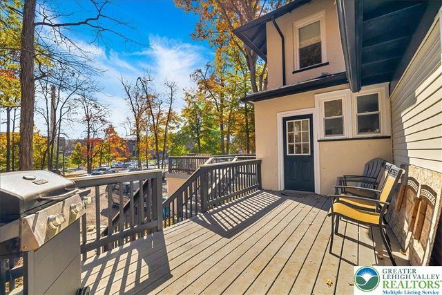 128 South Green Street, East Stroudsburg, PA 18301