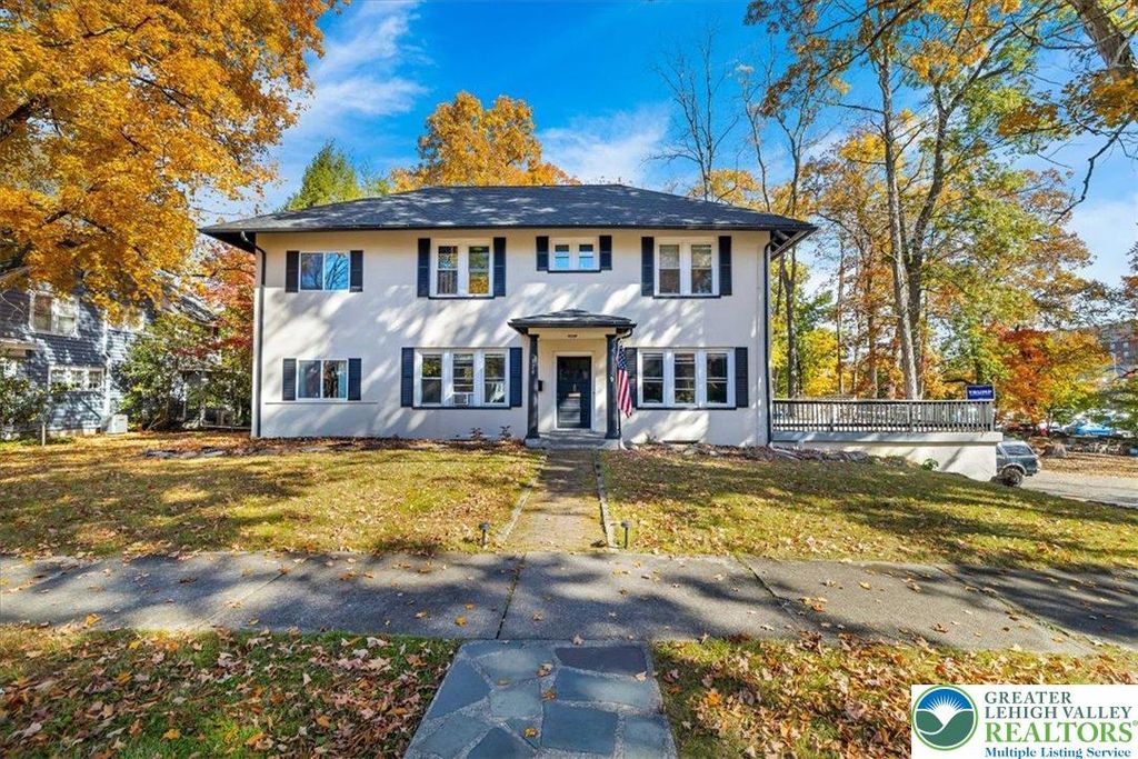 128 South Green Street, East Stroudsburg, PA 18301