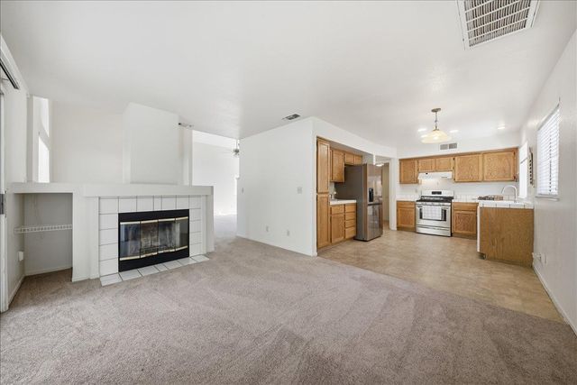 8317 Bramble Bush Cir, Antelope, CA 95843