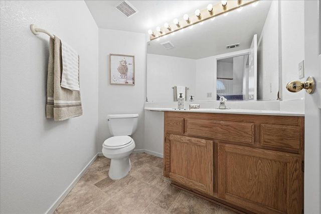 8317 Bramble Bush Cir, Antelope, CA 95843