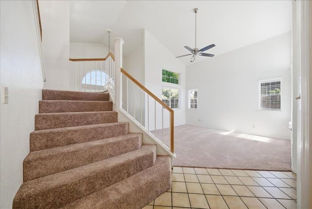 8317 Bramble Bush Cir, Antelope, CA 95843