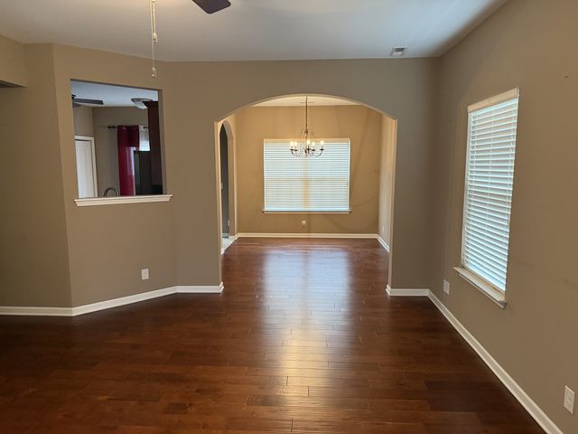 100 Abbey Ln, White House, TN 37188