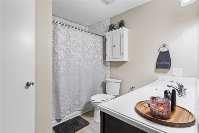 432 Post Oak Lane, Burleson, TX 76028