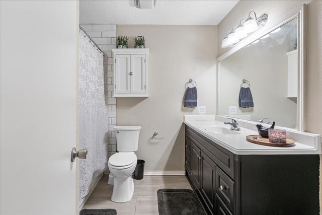 432 Post Oak Lane, Burleson, TX 76028