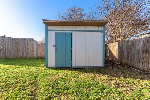 432 Post Oak Lane, Burleson, TX 76028