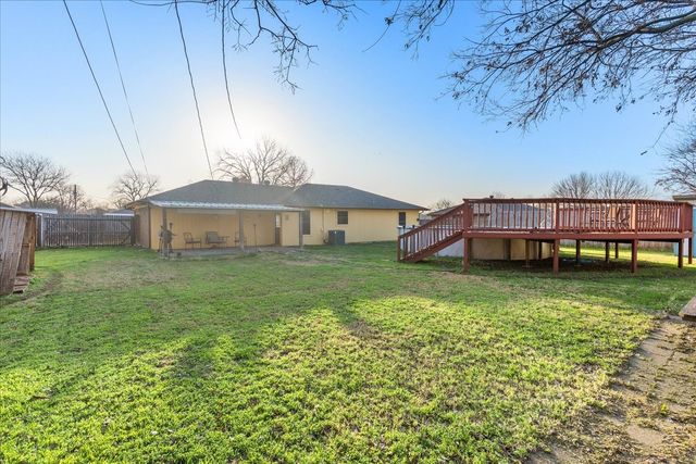 432 Post Oak Lane, Burleson, TX 76028
