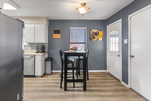 432 Post Oak Lane, Burleson, TX 76028