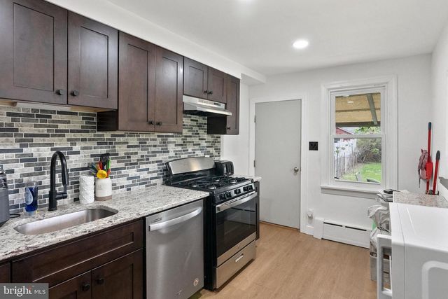 2 HENDRICKSON AVE, Bellmawr, NJ 08031