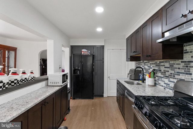 2 HENDRICKSON AVE, Bellmawr, NJ 08031