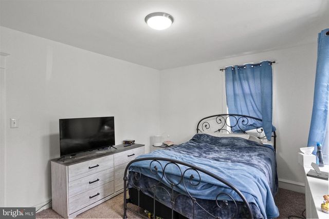 2 HENDRICKSON AVE, Bellmawr, NJ 08031