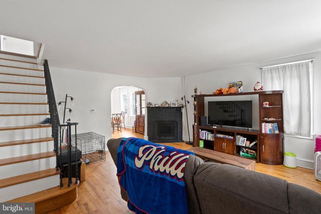 2 HENDRICKSON AVE, Bellmawr, NJ 08031