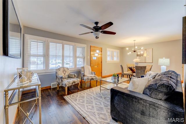 630 Saint Christina Lane, Florissant, MO 63031