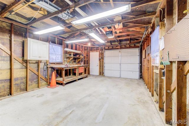 630 Saint Christina Lane, Florissant, MO 63031