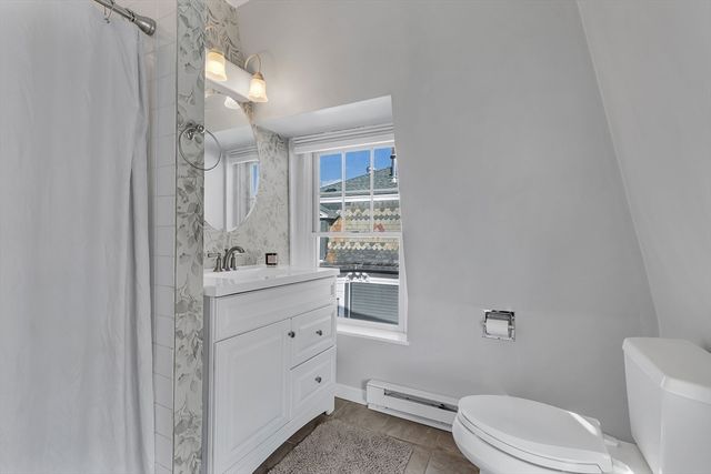 76 Hovey St 3, Watertown, MA 02472