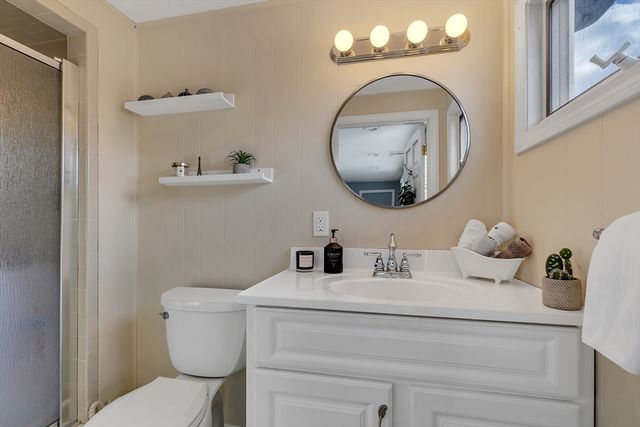 76 Hovey St 3, Watertown, MA 02472