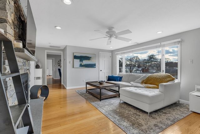 76 Hovey St 3, Watertown, MA 02472