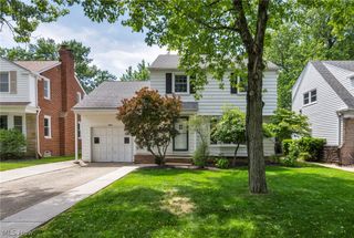 1412 Henning Drive, Lyndhurst, OH 44124