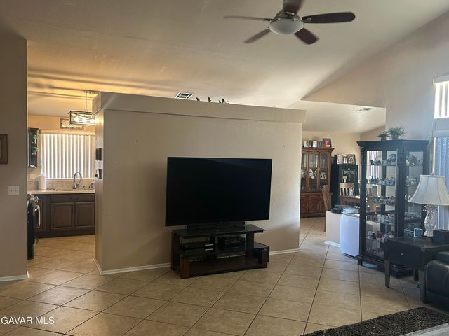 3918 Parkridge Avenue, Rosamond, CA 93560