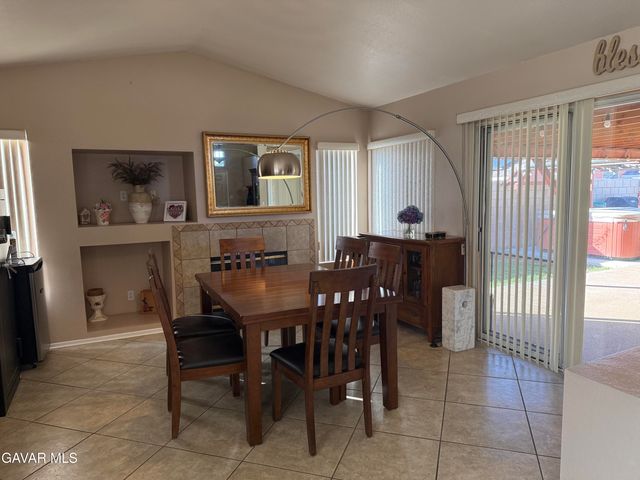 3918 Parkridge Avenue, Rosamond, CA 93560