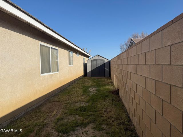 3918 Parkridge Avenue, Rosamond, CA 93560