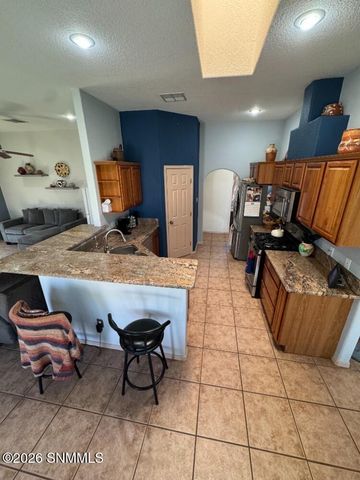 4064 Cherry Cider Lane, Las Cruces, NM 88007