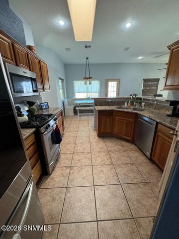 4064 Cherry Cider Lane, Las Cruces, NM 88007
