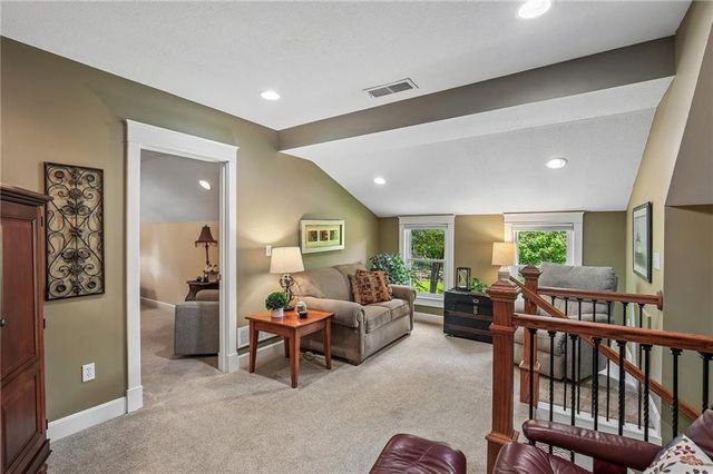 7944 Robinson Street, Overland Park, KS 66204