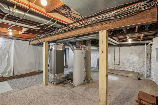 7944 Robinson Street, Overland Park, KS 66204