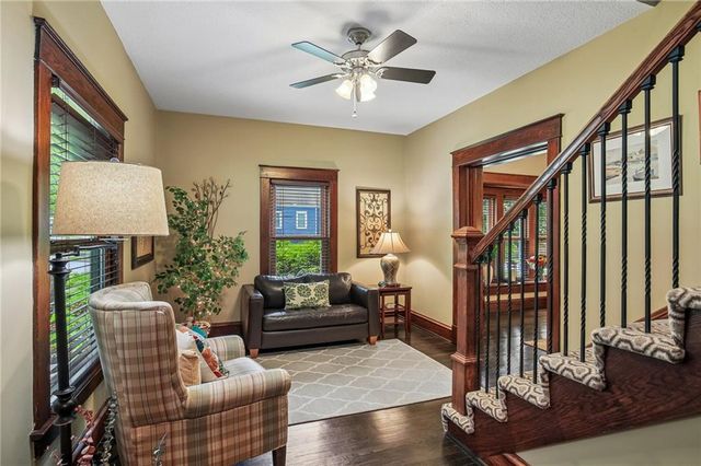 7944 Robinson Street, Overland Park, KS 66204