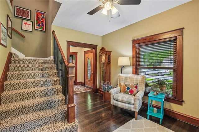 7944 Robinson Street, Overland Park, KS 66204