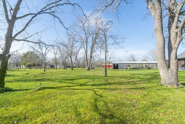 315 County Road 893, Angleton, TX 77515