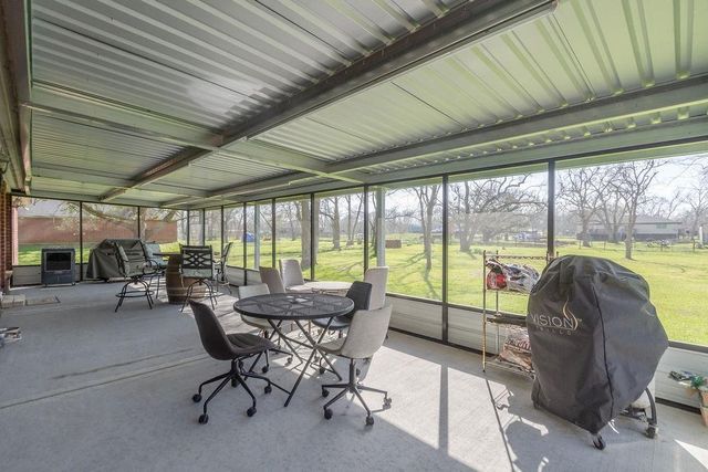 315 County Road 893, Angleton, TX 77515