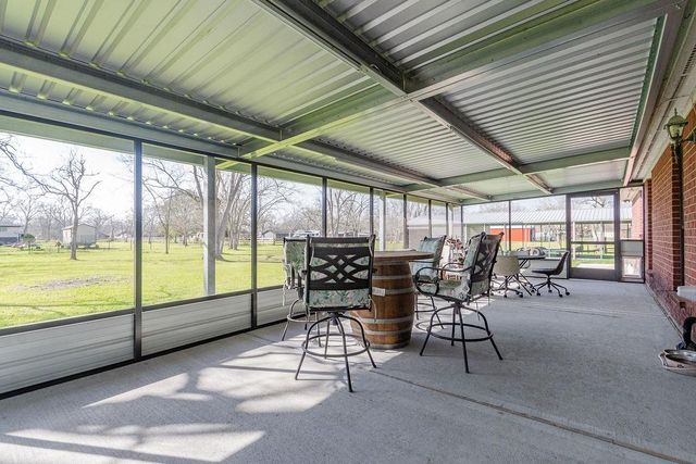 315 County Road 893, Angleton, TX 77515