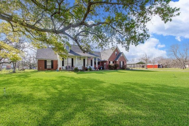 315 County Road 893, Angleton, TX 77515