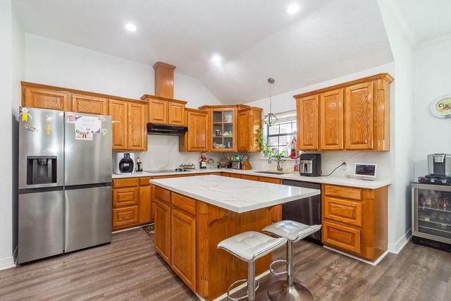 315 County Road 893, Angleton, TX 77515
