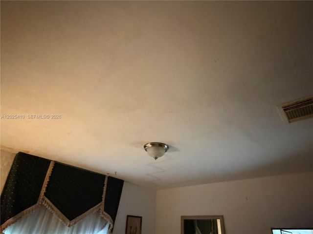 1535 NW 153rd St, Miami Gardens, FL 33054