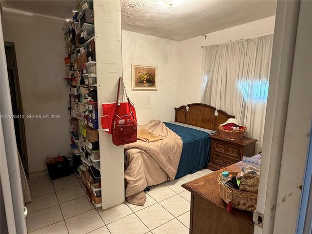 1535 NW 153rd St, Miami Gardens, FL 33054