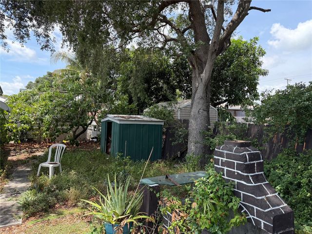 1535 NW 153rd St, Miami Gardens, FL 33054