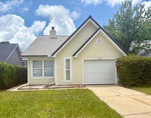 2806 Old Carriage Lane, Fort Walton Beach, FL 32547