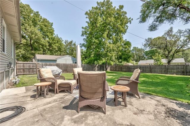5531 REEDS Road, Mission, KS 66202