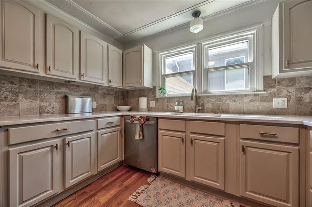 5531 REEDS Road, Mission, KS 66202