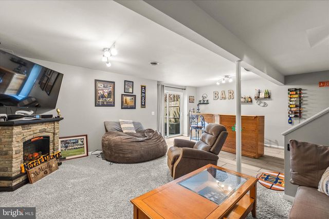 64 N GALA, Littlestown, PA 17340