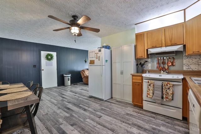 111 Moore Drive, Franklin, OH 45005