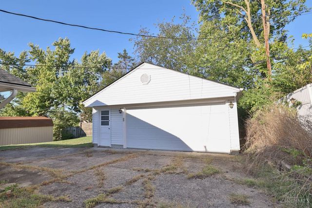 111 Moore Drive, Franklin, OH 45005