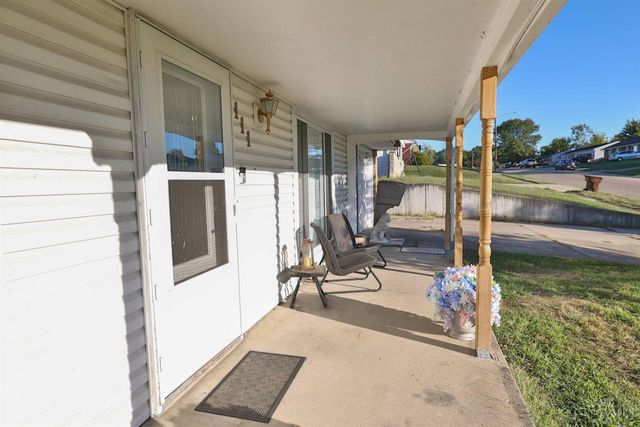 111 Moore Drive, Franklin, OH 45005