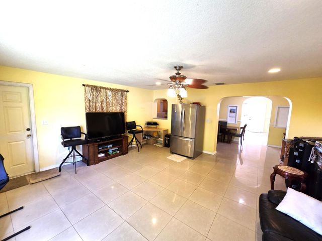 2907 SW 67TH Terrace, Miramar, FL 33023