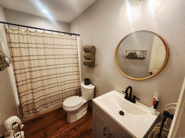 1195 & 1197 Gifford Tram Road, Malvern, AR 72104