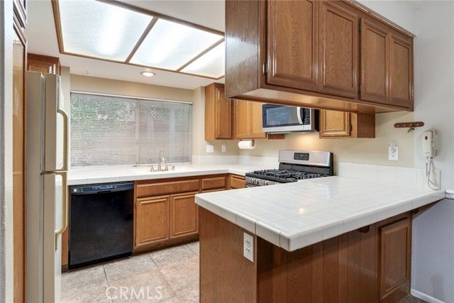 1740 Forum Way C, Corona, CA 92881