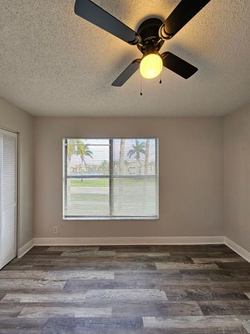 1500 Windorah Way F, West Palm Beach, FL 33411